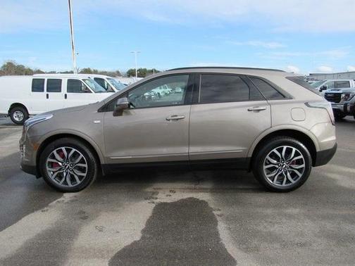 2023 Cadillac XT5 Sport