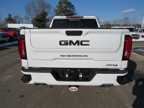 2022 GMC Sierra 1500 AT4