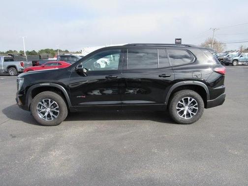 2024 GMC Acadia AT4