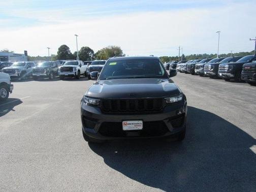 2024 Jeep Grand Cherokee Laredo