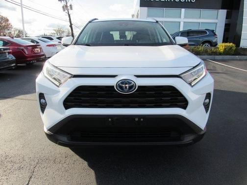 2021 Toyota RAV4 Hybrid XLE
