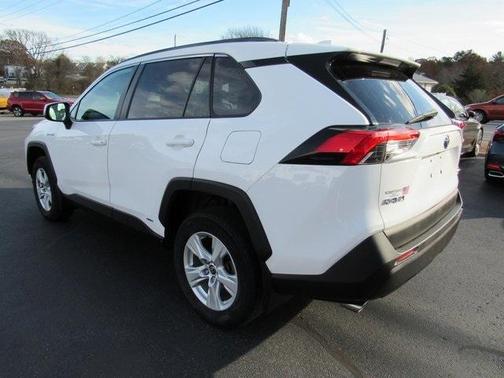 2021 Toyota RAV4 Hybrid XLE