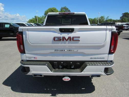 White Frost Tri-Coat 2023 GMC Sierra 1500 Denali