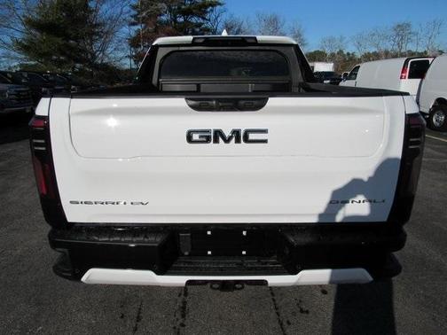 2025 GMC Sierra EV Denali