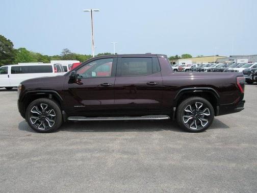 2025 GMC Sierra EV Denali