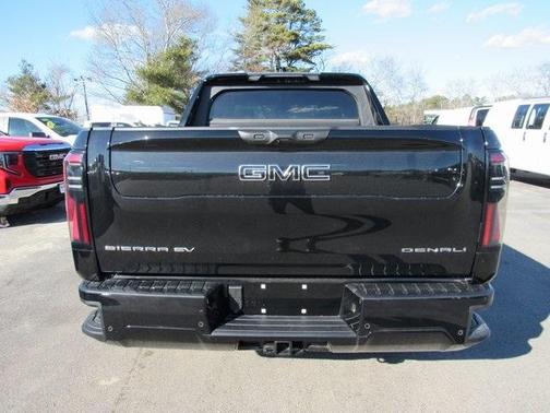 2025 GMC Sierra EV Denali