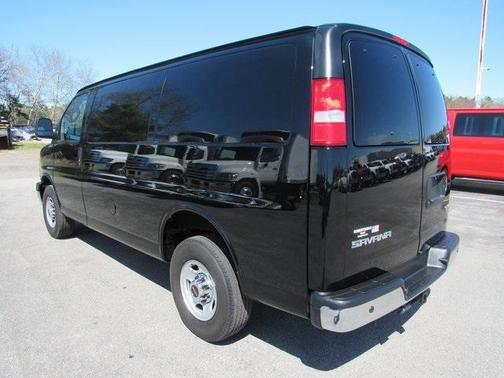 2023 GMC Savana 2500 Work Van