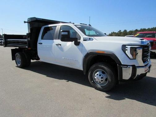 2025 GMC Sierra 3500 Pro