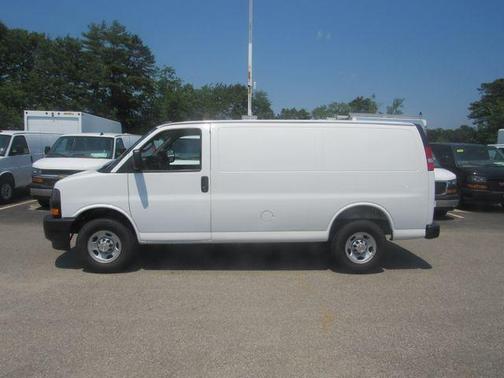 Summit White 2025 Chevrolet Express 2500 Work Van