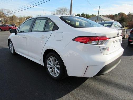 2023 Toyota Corolla Hybrid LE