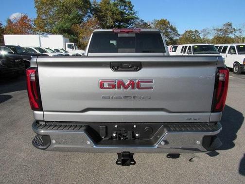 2026 GMC Sierra 2500 SLT