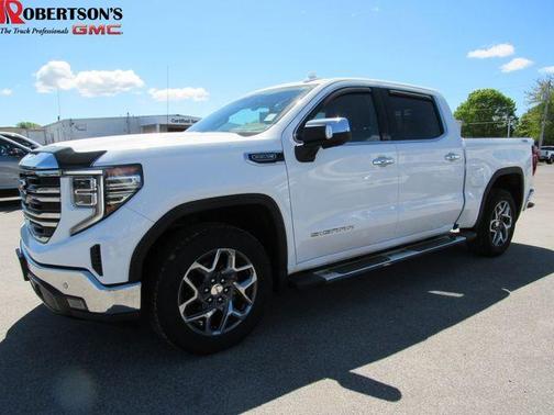 Summit White 2023 GMC Sierra 1500 SLT