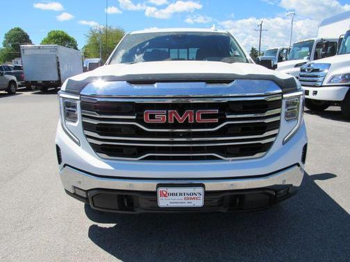 Summit White 2023 GMC Sierra 1500 SLT