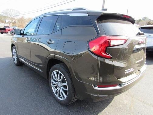 2023 GMC Terrain Denali