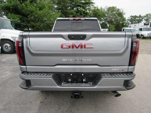 2025 GMC Sierra 2500 AT4