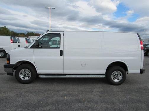 2023 GMC Savana 2500 Work Van