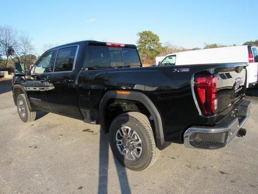 2026 GMC Sierra 2500 SLE