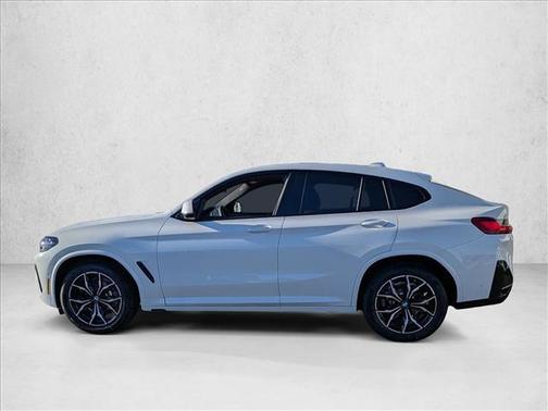 2025 BMW X4 xDrive30i