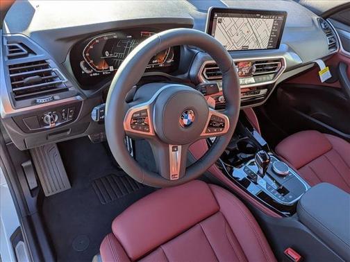 2025 BMW X4 xDrive30i