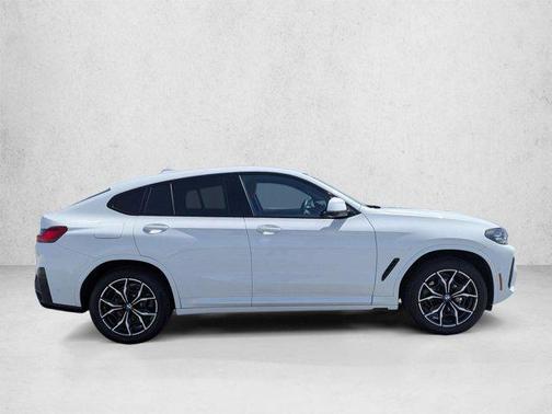 Alpine White 2025 BMW X4 xDrive30i