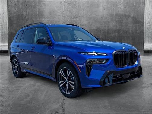 2025 BMW X7 M60i