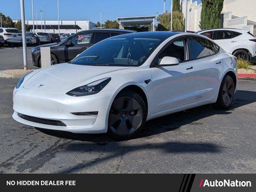 Pearl White Multi-Coat 2023 Tesla Model 3 Long Range