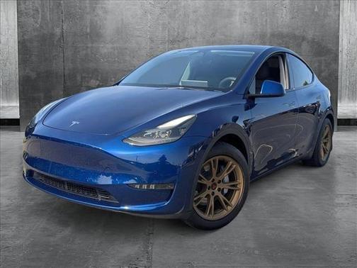 2022 Tesla Model Y Long Range Dual Motor All-Wheel Drive