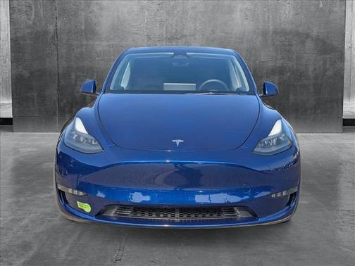 2022 Tesla Model Y Long Range Dual Motor All-Wheel Drive