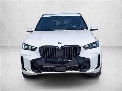 Alpine White 2024 BMW X5 PHEV xDrive50e