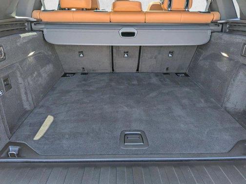 Mineral White Metallic 2026 BMW X5 xDrive40i