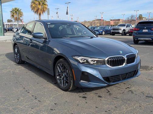 2025 BMW 330 i
