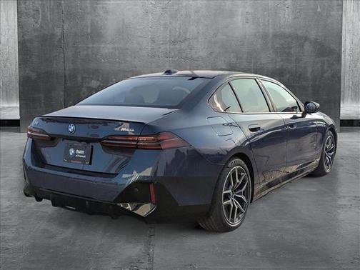 2025 BMW i5 M60