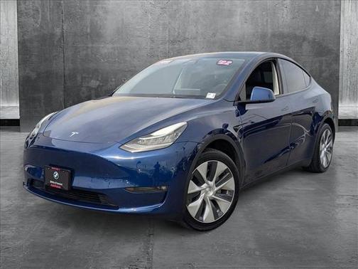2022 Tesla Model Y Long Range Dual Motor All-Wheel Drive