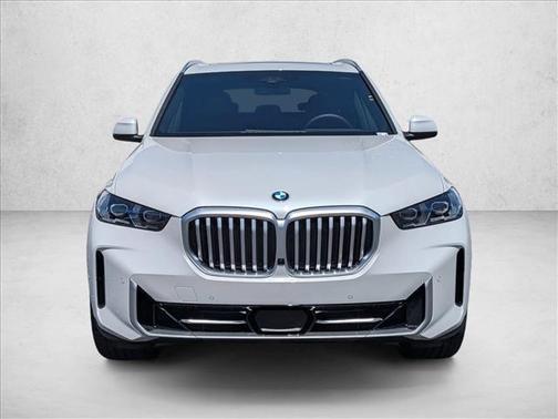 Mineral White Metallic 2026 BMW X5 xDrive40i