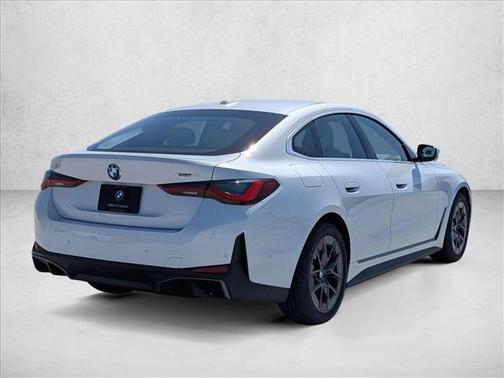 Mineral White Metallic 2026 BMW i4 Gran Coupe xDrive40
