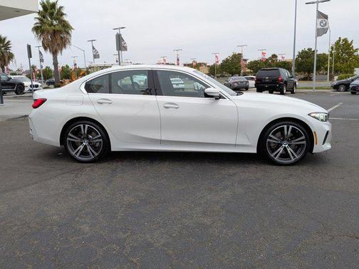 2024 BMW 330 i
