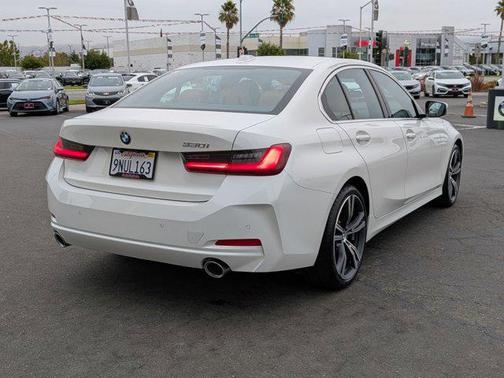 2024 BMW 330 i
