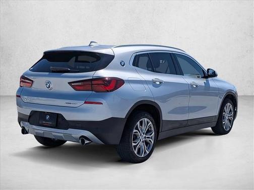 Glacier Silver Metallic 2022 BMW X2 xDrive28i