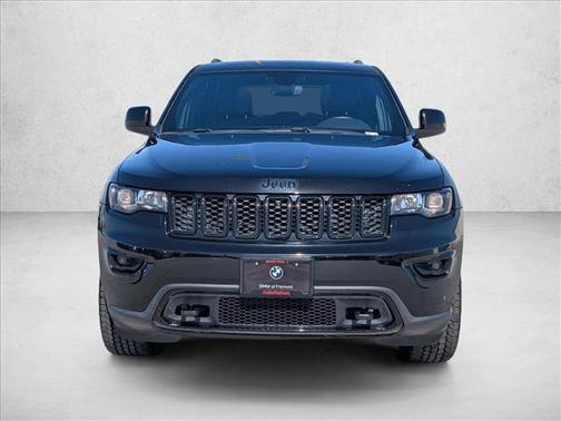 Diamond Black Crystal Pearlcoat 2019 Jeep Grand Cherokee Upland