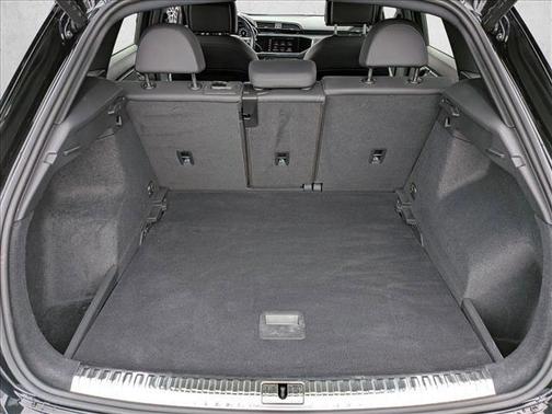2022 Audi Q3 45 S line Premium Plus