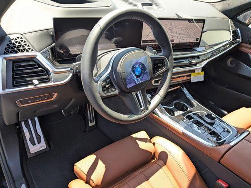 2026 BMW X7 M60i
