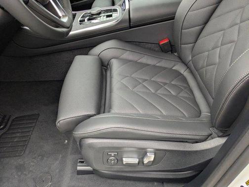 Alpine White 2026 BMW X5 xDrive40i