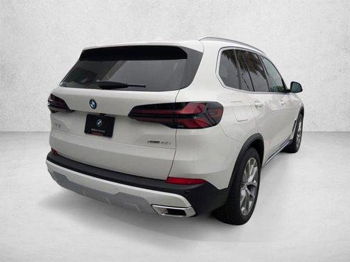 Alpine White 2026 BMW X5 xDrive40i