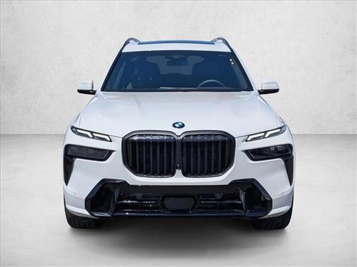 Alpine White 2026 BMW X7 xDrive40i