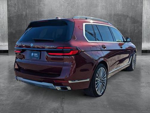 2025 BMW X7 xDrive40i