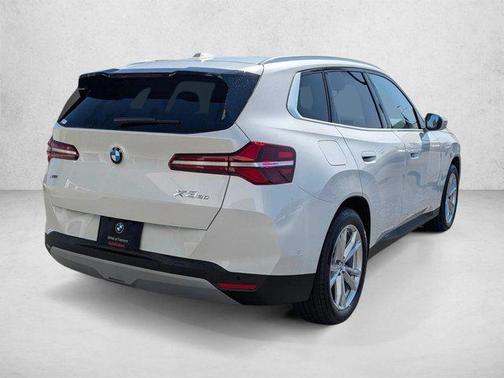 Mineral White Metallic 2025 BMW X3 30 xDrive