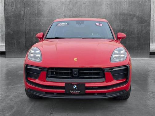2022 Porsche Macan Base