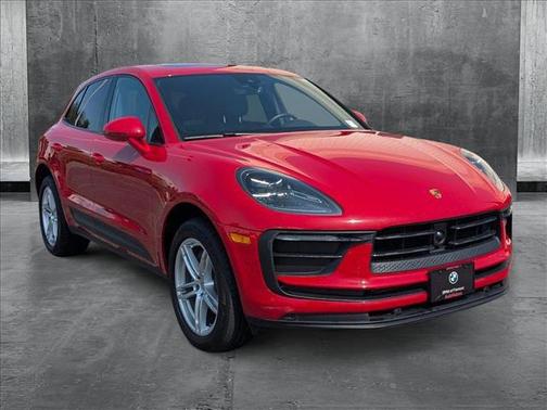 2022 Porsche Macan Base