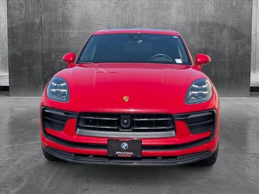 2022 Porsche Macan Base
