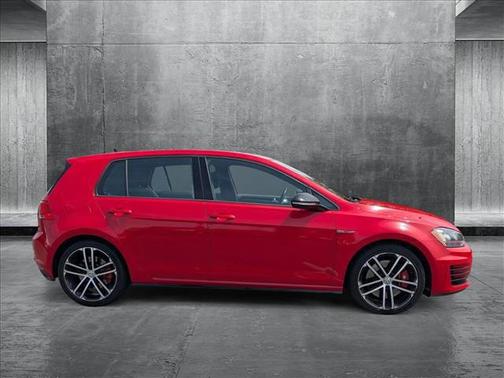 2017 Volkswagen Golf GTI 2.0T S 4-Door
